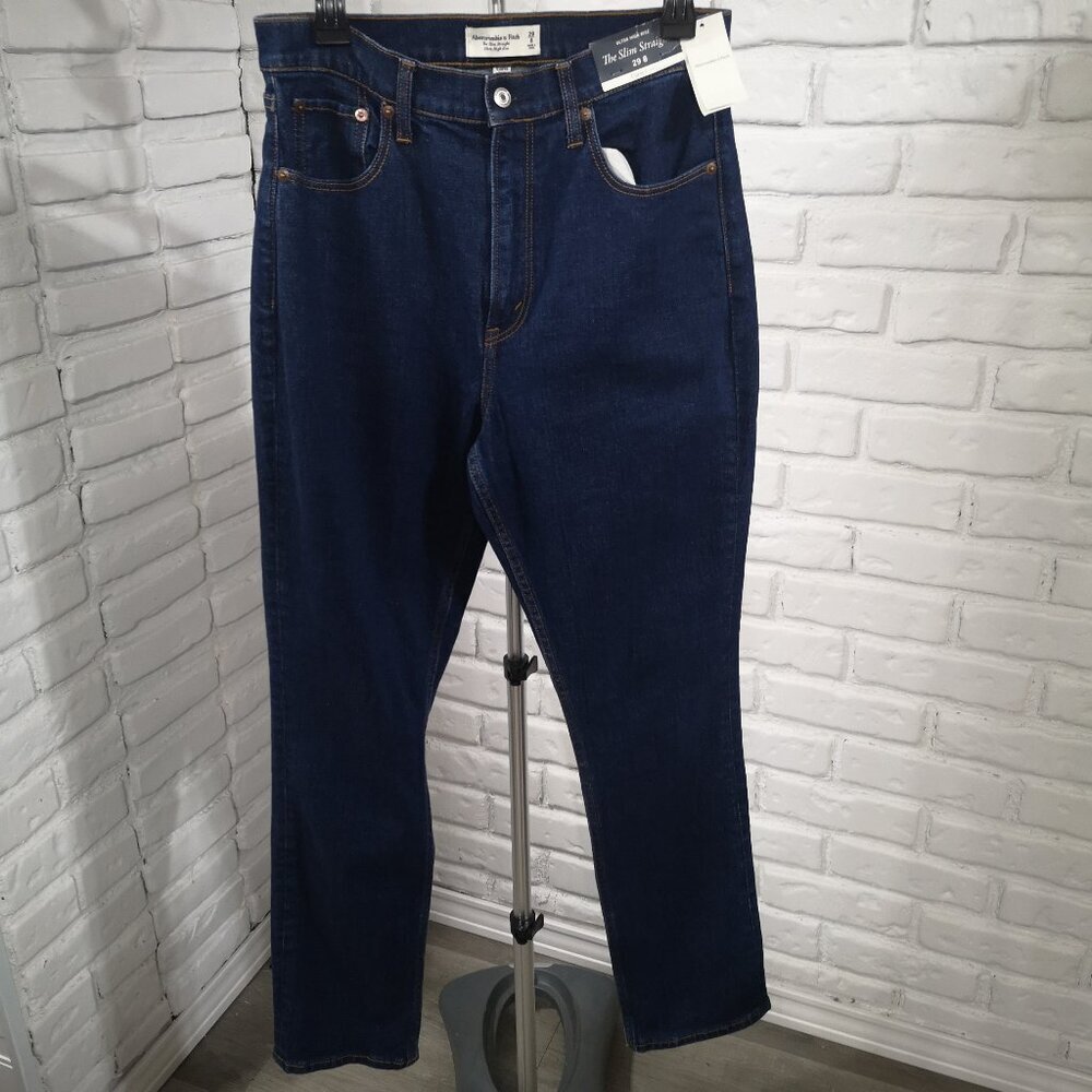 NWT Abercrombie & Fitch Ladies Size 29 (8) Slim Straight Ultra High Rise Jeans